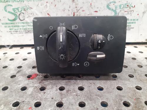 Used Headlight switch FORD FOCUS II Saloon (DB_, FCH, DH) [2005-2025]  25307905