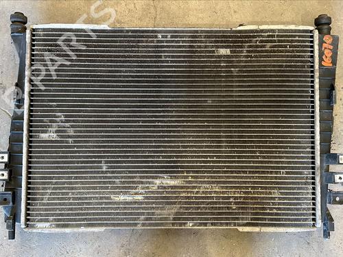 Used Water radiator Water radiator 37015845 37015845