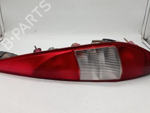 Used Right taillight FORD MONDEO III Saloon (B4Y) 2.0 16V TDDi / TDCi (115 hp) 32095592