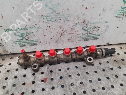 Used Injection rail RENAULT ESPACE IV (JK0/1_) [2002-2025]  25317937
