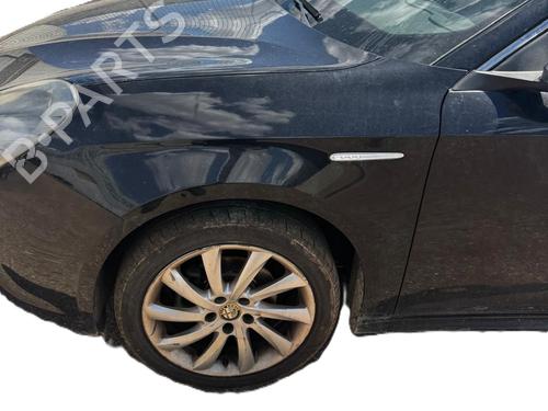 Guarda-lamas esquerdo Guarda-lamas esquerdo ALFA ROMEO GIULIETTA (940_) 1.4 TB (940FXA1A, 940FXT1A) (120 hp) 34703168 34703168