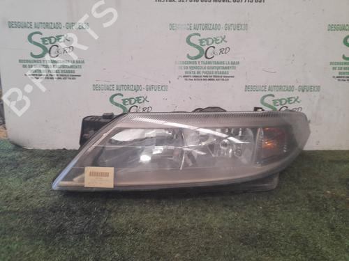 Used Left headlight RENAULT LAGUNA II Grandtour (KG0/1_) [2001-2007]  25328263