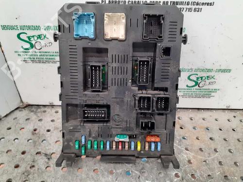 Used Fuse box Fuse box PEUGEOT 307 (3A/C) [2000-2012] 36142936 36142936