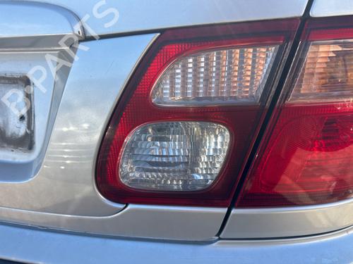 Used Right tailgate light NISSAN ALMERA II (N16) 2.2 Di (110 hp) 25307908