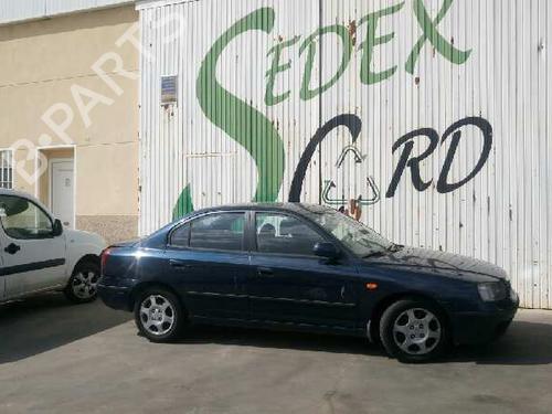 Brugte HYUNDAI ELANTRA III Saloon (XD) 2.0 CRDi 4744735