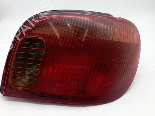 Høyre baklys TOYOTA YARIS (_P1_) [1999-2005]  28812696