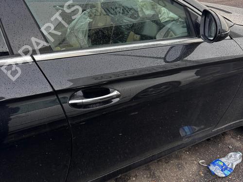 Used Right front door MERCEDES-BENZ CLS (C219) [2004-2011]  31602984