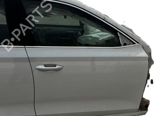 Used Right front door Right front door SKODA OCTAVIA IV (NX3, NN3, PV3) [2020-2026] 33853066 33853066