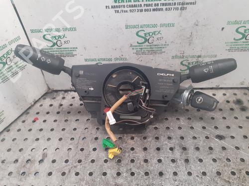 Used Headlight switch OPEL CORSA D (S07) [2006-2015]  25327196