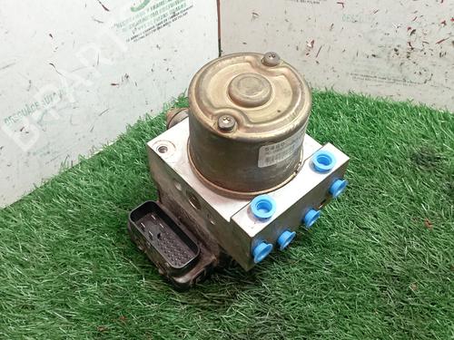 Used ABS pump SUZUKI LIANA Hatchback [2001-2025]  25325589