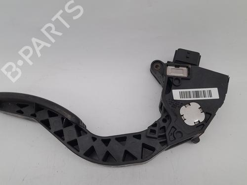 pedal-renault-trafic-iii-van-fg_-2014-37402233 main image