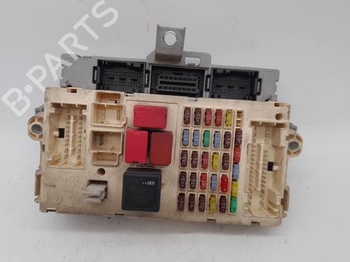 Used Fuse box Fuse box 37444444 37444444