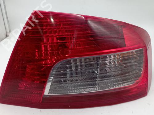 Used Right taillight Right taillight PEUGEOT 407 (6D_) 2.0 (6DRFNB, 6DRFNE) (136 hp) 32631911 32631911
