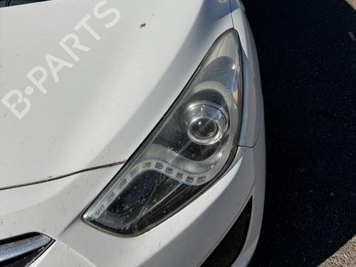 Used Left headlight HYUNDAI i40 I (VF) 1.7 CRDi (116 hp) 29877637