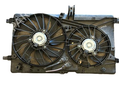 Radiator fan RENAULT MASTER III Platform/Chassis (EV, HV, UV) 2.3 dCi 135 FWD (EV0N, HV0N, UV0N, EV08, HV08, UV08) | BP37027068M35 - Image 2