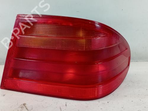 Used Right taillight MERCEDES-BENZ E-CLASS (W210) E 200 (210.035) (136 hp) 25311212