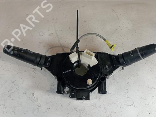 Used Switch NISSAN X-TRAIL II (T31) [2007-2018]  25327325