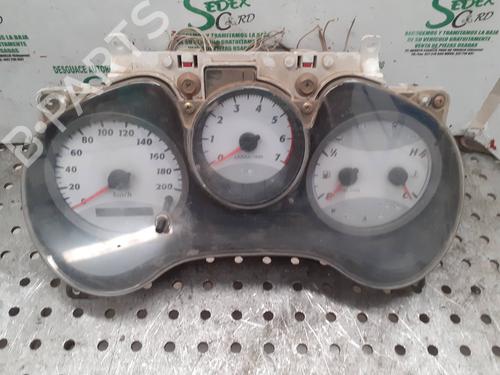 Used Instrument cluster TOYOTA RAV 4 II (_A2_) [2000-2005]  25326247
