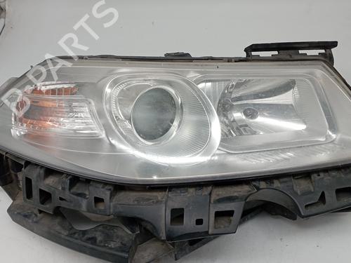 right-headlight-renault-megane-ii-bm01_-cm01_-2001-2002-2003-2004-2005-2006-2007-2008-2009-2010-2011-2012-32219912 main image