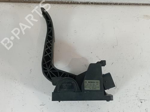 Used Pedal MERCEDES-BENZ SPRINTER 2-t Van (B901, B902) [1995-2006]  25309344