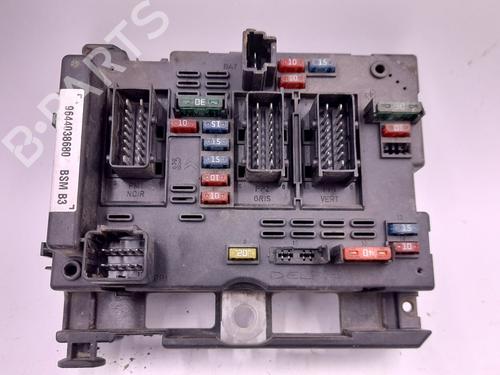 Used Fuse box Fuse box PEUGEOT 206 Hatchback (2A/C) 1.4 HDi eco 70 (68 hp) 33942589 33942589