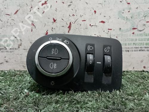 Used Headlight switch OPEL CORSA D (S07) [2006-2015]  25309697