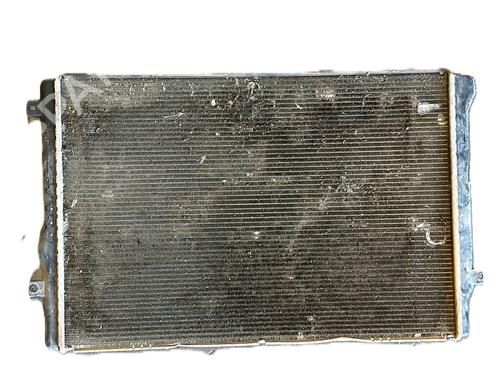 Used Water radiator Water radiator 37023721 37023721