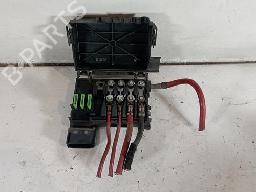Used Fuse box SEAT LEON (1M1) [1999-2006]  25311975