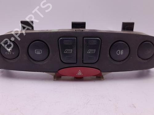 Used Left front window switch Left front window switch FIAT PUNTO (188_) 1.9 DS 60 (188.031, .051, .231, .251) (60 hp) 34009174 34009174