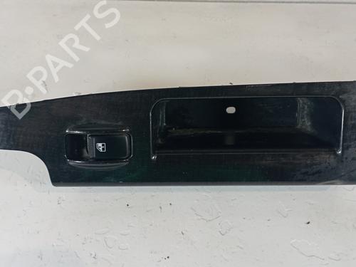 Used Right rear window switch KIA SORENTO I (JC) [2002-2011]  25311102