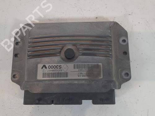 Used Engine control unit (ECU) RENAULT MEGANE II (BM0/1_, CM0/1_) 2.0 16V (BM0U, CM0U) (135 hp) 25321960