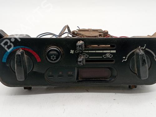 Airco bedieningspaneel MITSUBISHI L200 (K7_T, K6_T, K5_T) 2.5 TD 4WD (K74T) (99 hp) 29140428