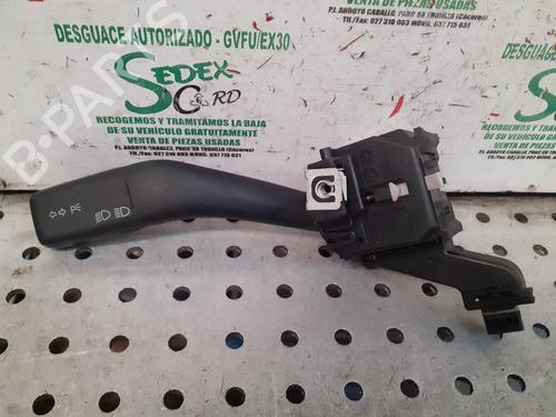 Used Steering column stalk SEAT TOLEDO III (5P2) [2004-2009]  25307791