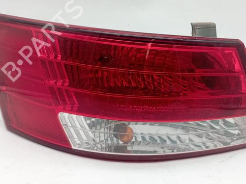 Used Left taillight HYUNDAI SONATA V (NF) 2.0 CRDi (140 hp) 25495323