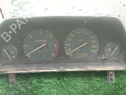 Used Instrument cluster LAND ROVER FREELANDER I (L314) [1998-2006]  25321908