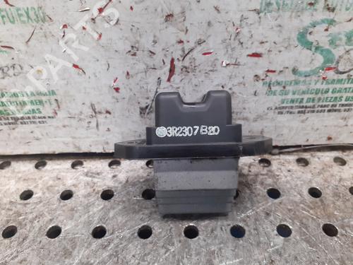 Used Heater resistor HONDA CIVIC VIII Hatchback (FN, FK) 2.2 CTDi (FK3) (140 hp) 25316376
