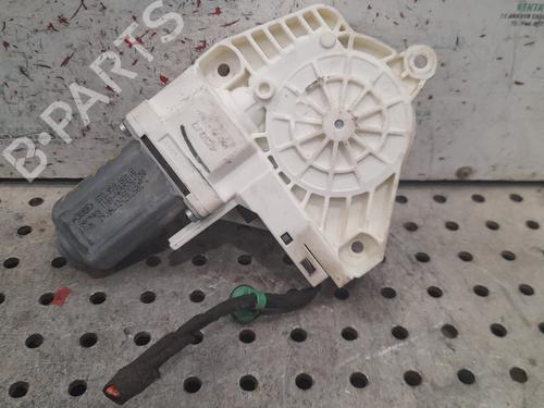 Used Right rear window motor AUDI A5 (8T3) [2007-2017]  25325452