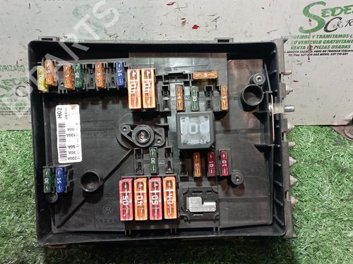 Used Fuse box VW GOLF V (1K1) [2003-2010]  25324315