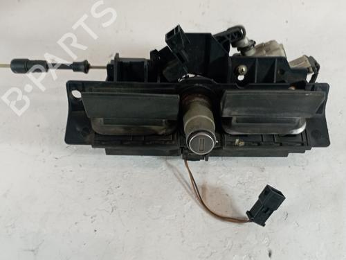 Trunk håndtak AUDI A3 (8L1) 1.6 (102 hp) 25315857