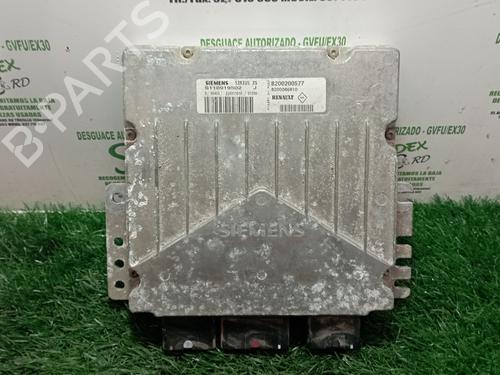 Used Engine control unit (ECU) RENAULT LAGUNA II (BG0/1_) [2001-2007]  25327141