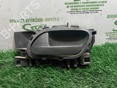 Used Front left interior door handle PEUGEOT PARTNER Box Body/MPV [2008-2025]  25309065