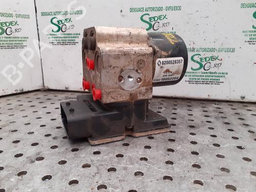ABS Bremseaggregat RENAULT MASTER II Van (FD) 2.5 dCi 100 (FD0U, FD0V) (99 hp) 25326529