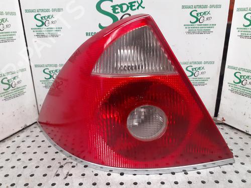 Used Left taillight FORD MONDEO III Saloon (B4Y) [2000-2007]  25315824