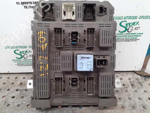 Used Fuse box Fuse box PEUGEOT 607 (9D, 9U) 2.2 16V (158 hp) 36142939 36142939