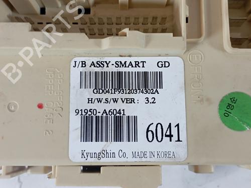 Fuse box HYUNDAI i30 (GD)  | BP25320783E1 