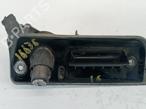Trunk håndtak VW CADDY II Box Body/MPV (9K9A) 1.9 TDI (90 hp) 25308262