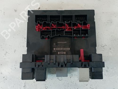 Boîte à Fusibles VW PASSAT B6 (3C2) [2005-2010]  25313347