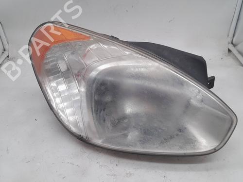 Used Right headlight HYUNDAI ACCENT III (MC) 1.5 CRDi GLS (110 hp) 25320175