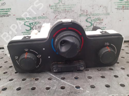 Used Climate control RENAULT CLIO III (BR0/1, CR0/1) [2005-2014]  25314106