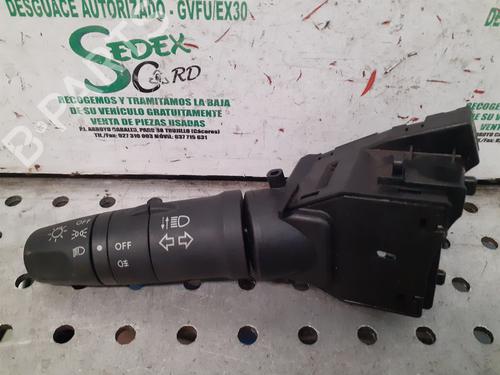 Used Steering column stalk NISSAN ALMERA II (N16) 1.5 dCi (82 hp) 25312454